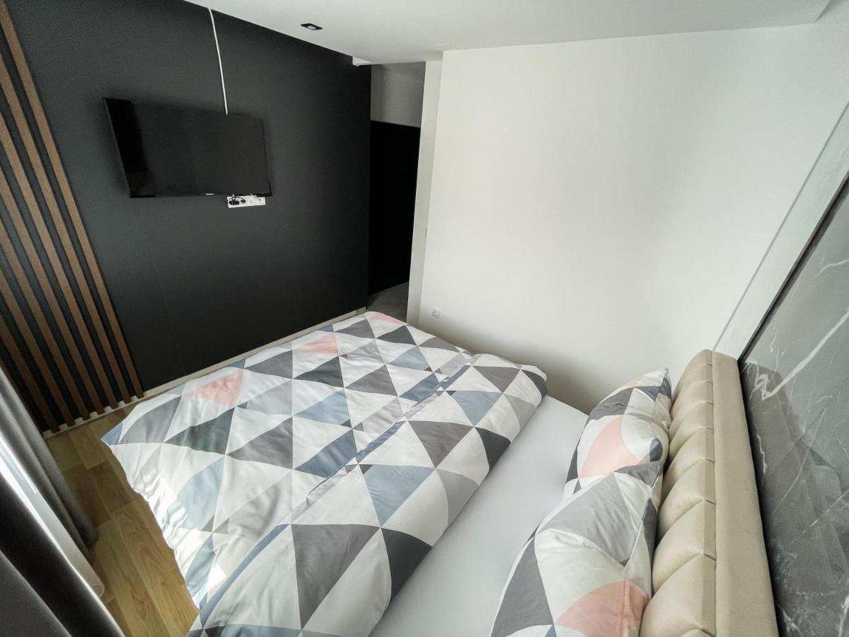 Apartmani Mila Лакташи Экстерьер фото