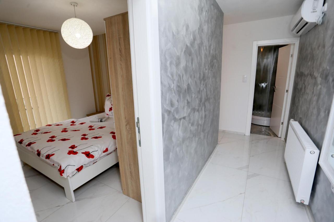 Apartmani Mila Лакташи Экстерьер фото