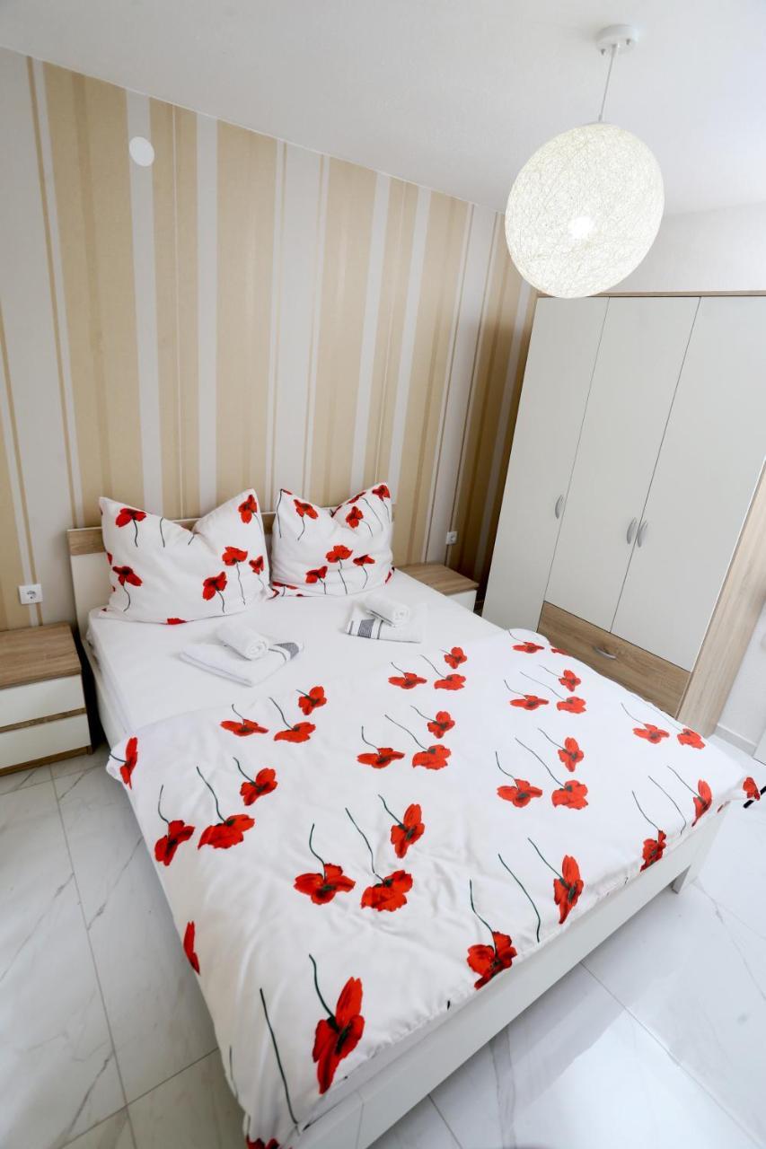 Apartmani Mila Лакташи Экстерьер фото