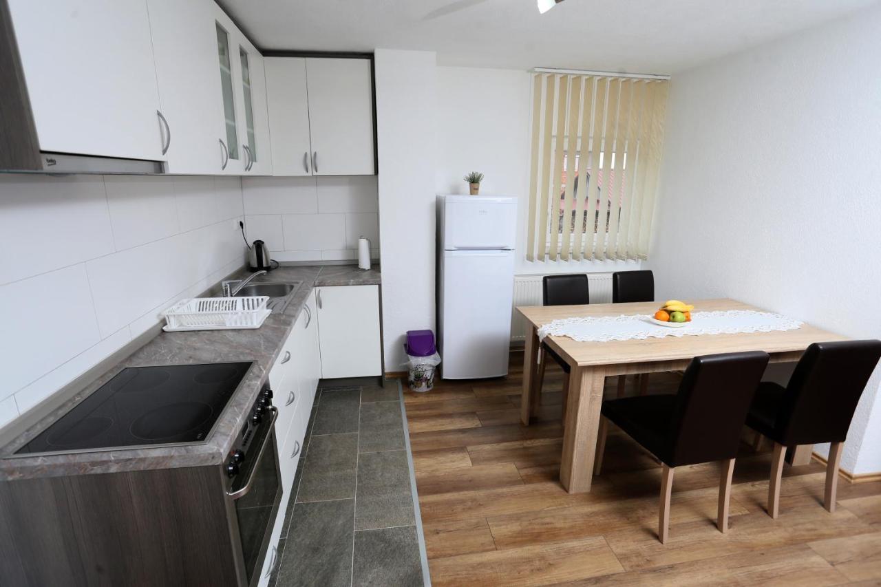 Apartmani Mila Лакташи Экстерьер фото