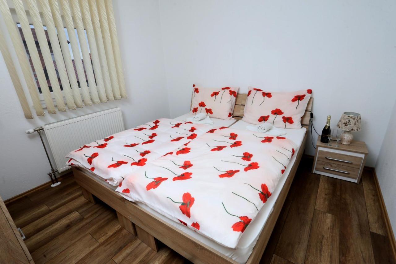 Apartmani Mila Лакташи Экстерьер фото