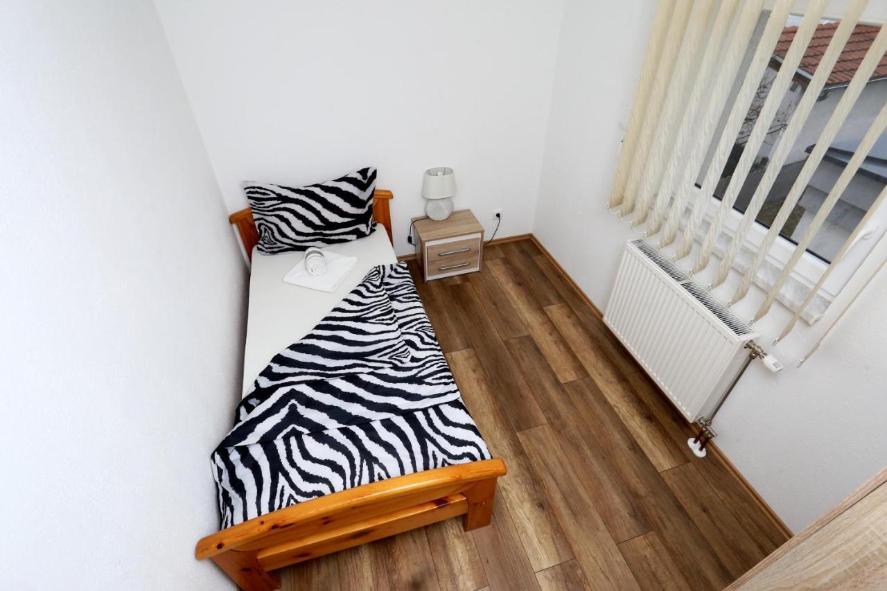 Apartmani Mila Лакташи Экстерьер фото